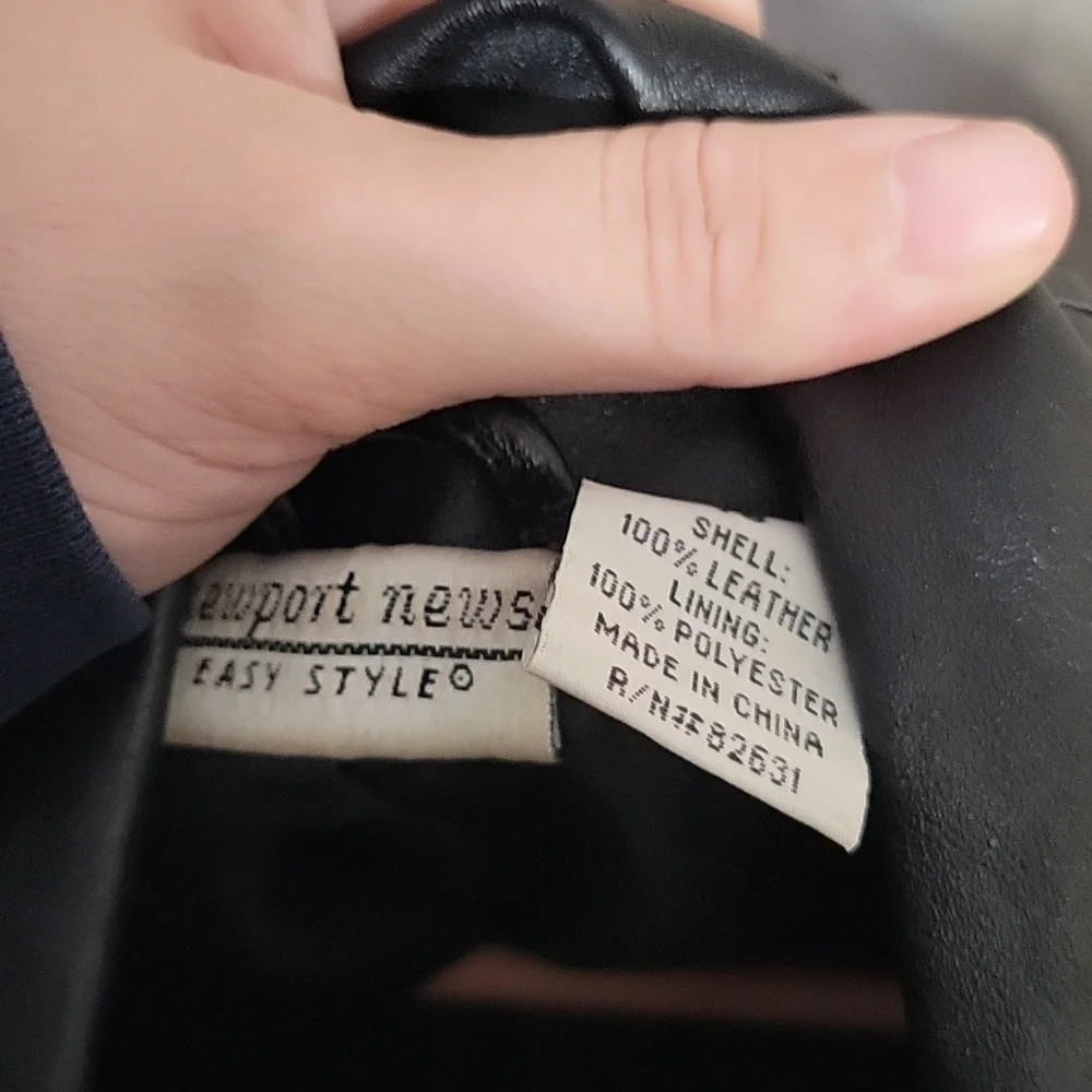 Newport News womens leather jacket. Never worn, in amazing shape! Black in color - Picture 7 of 7